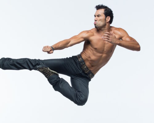 What Fitness Star Brett Hoebel Eats to Fuel Lots of Capoeira and AcroYoga