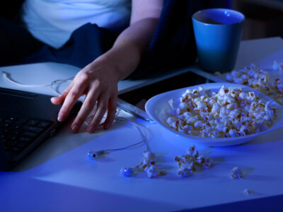 4 Simple Tips to Kick Your Late-Night Snacking Habit