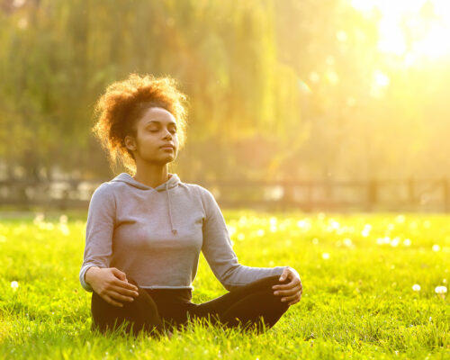5 Incredible, Science-Backed Benefits of Meditation