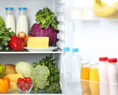 13 Foods a Nutritionist Always Has in the Fridge