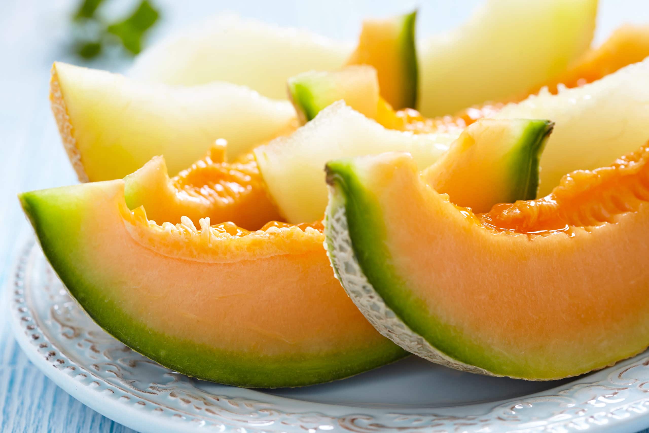 Melon slices on a plate 