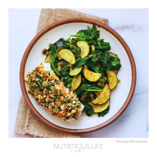 It's fast, it's light, it's nutrient dense and it's perfect for a hot night. Serve it alongside some sautéed greens and you've got yourself one well-rounded meal. Thanks to @erinparekh_, Nutritious Life Certified superstar, for creating this delicious and easy recipe. 🥬 

#eatempowered #fishrecipes #seafoodrecipes #easyrecipes