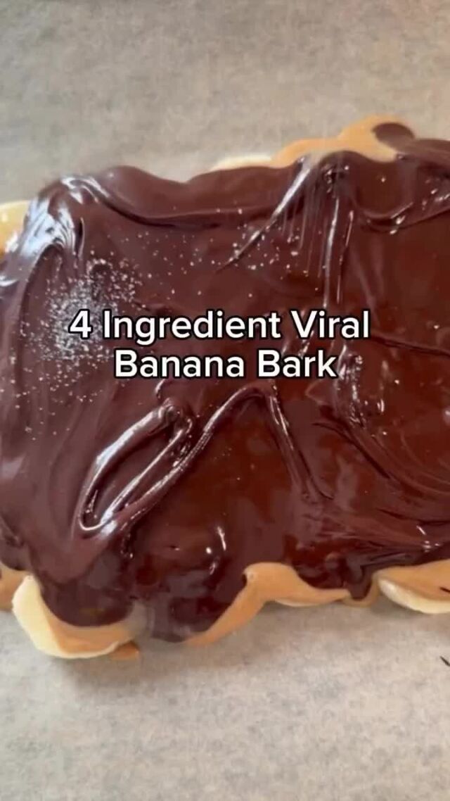 Don't walk, RUN to make this delish, viral banana bark 🍌🍫

#eatempowered #livinganutritiouslife #consciousindulgence #bananabark #chocolatebark #sweettreat